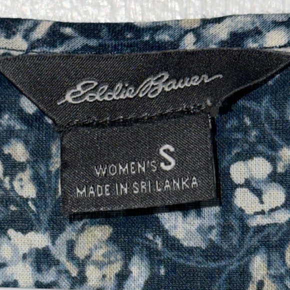 Eddie Bauer Cotton Short Sleeve Button Down Shirt Blue Floral Women’s Small S - Picture 8 of 9